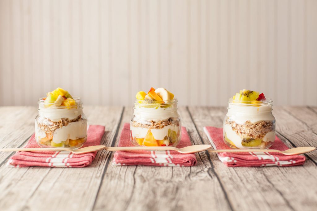 tropical_granola_pots_with_fruit