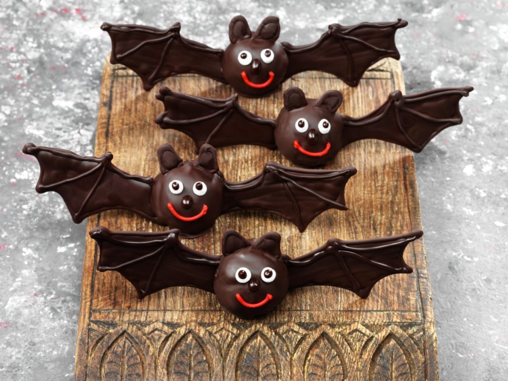 dr oetker_cheeky_chocolate_bats_halloween_recipe