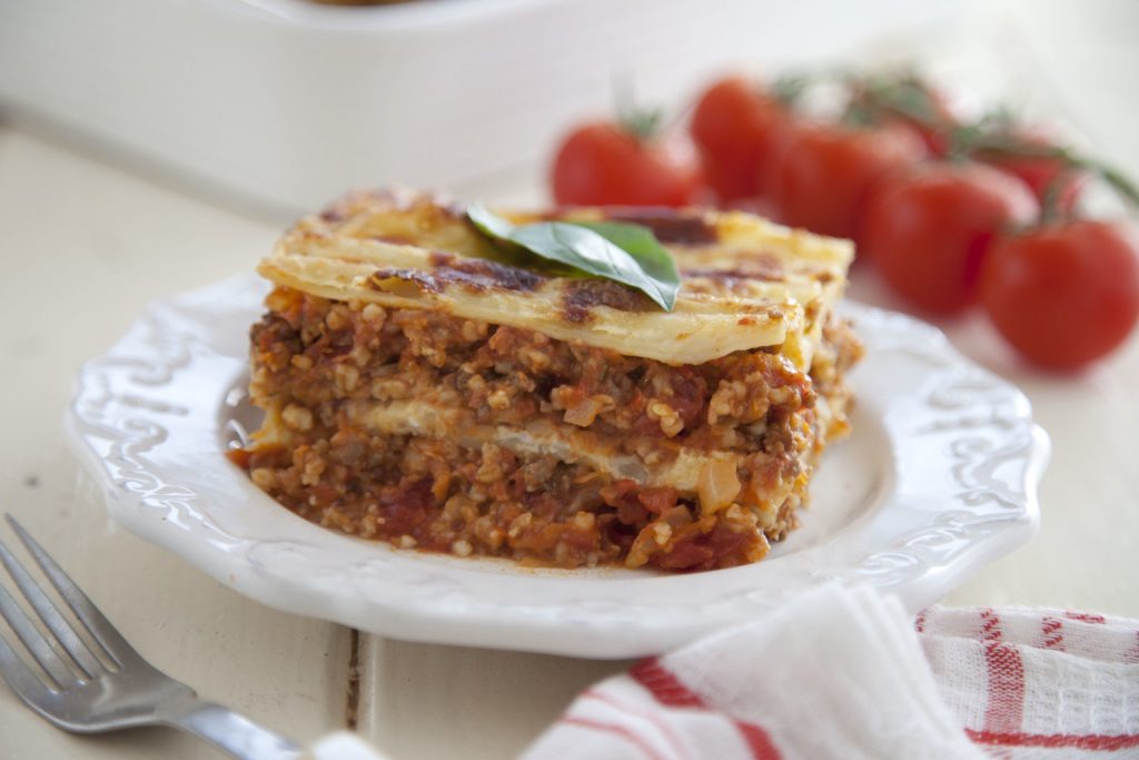 flahavans beef and oat lasagne i love cooking