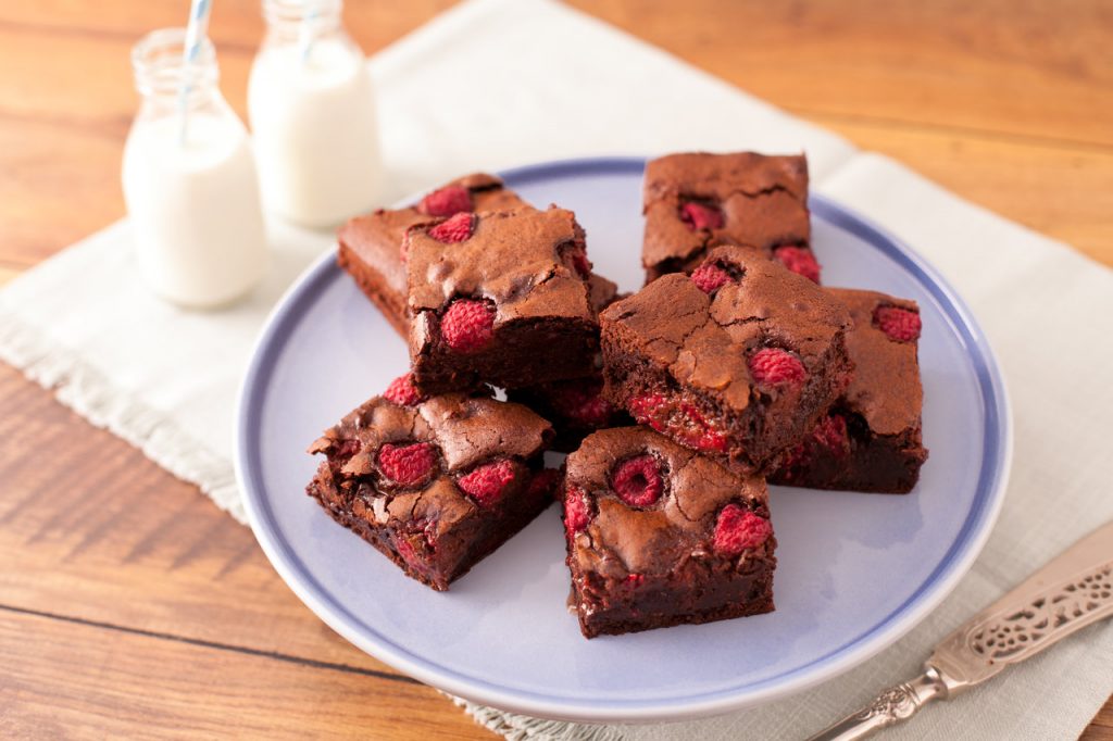 chocolate_raspberry_brownies_