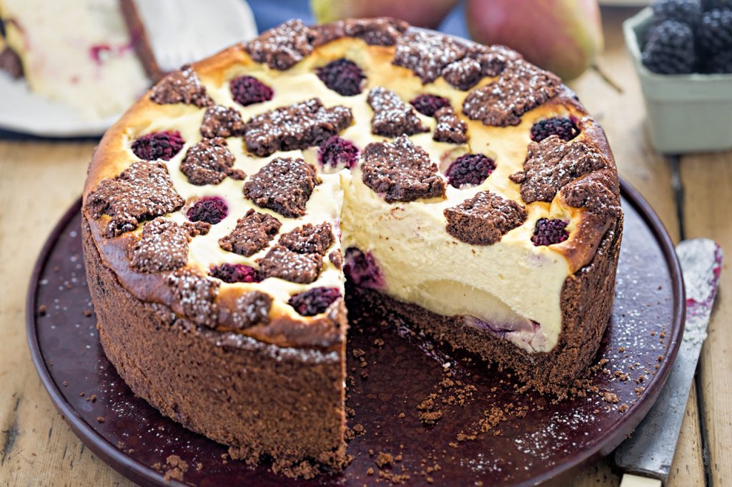 blackberry-pear_cheesecake_slice