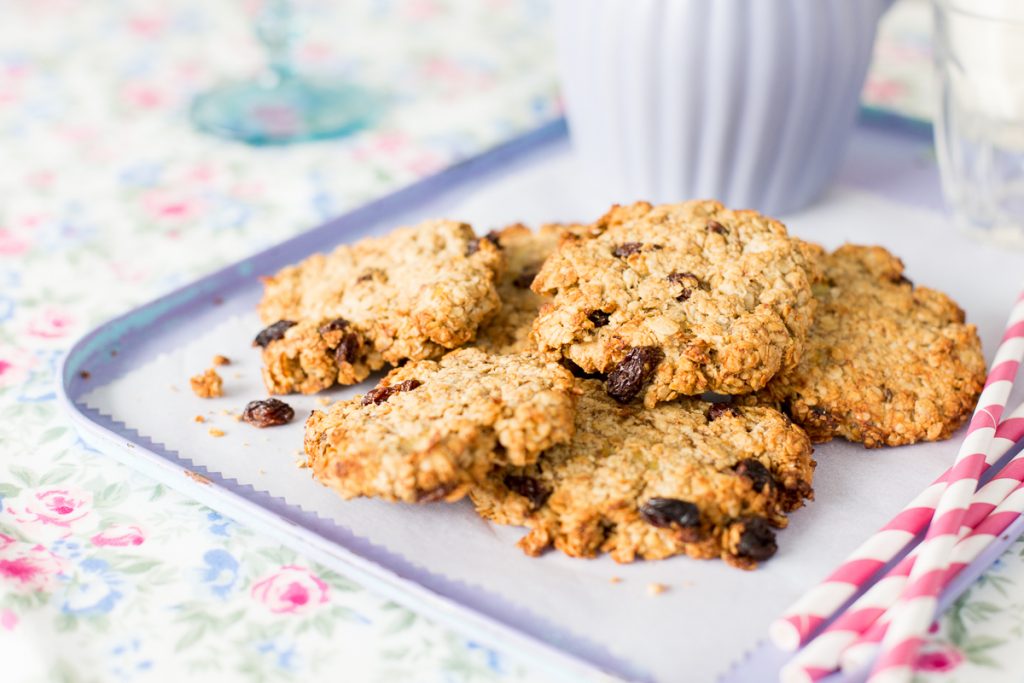 Healthier Treats For Kids, Sharon Hearne Smith, healthy Oat & raisin cookies, healthy cookies, I love cooking videos