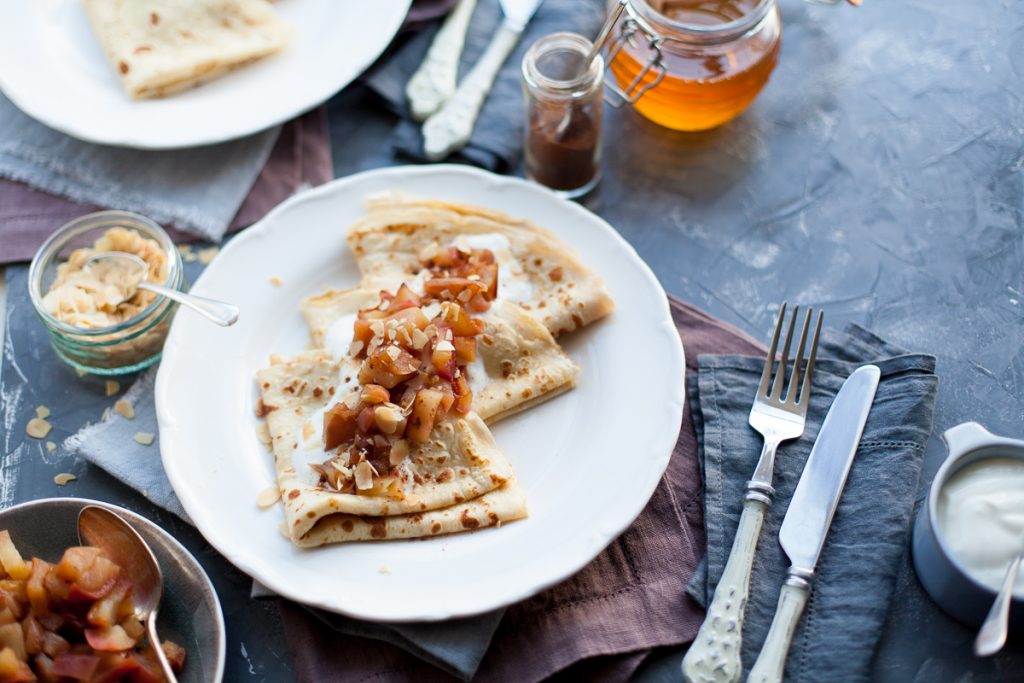 Stewed Apple, Cinnamon, Almonds & Yogurt, healthy pancakes, crepe recipe, pancake recipe, pancake tuesday