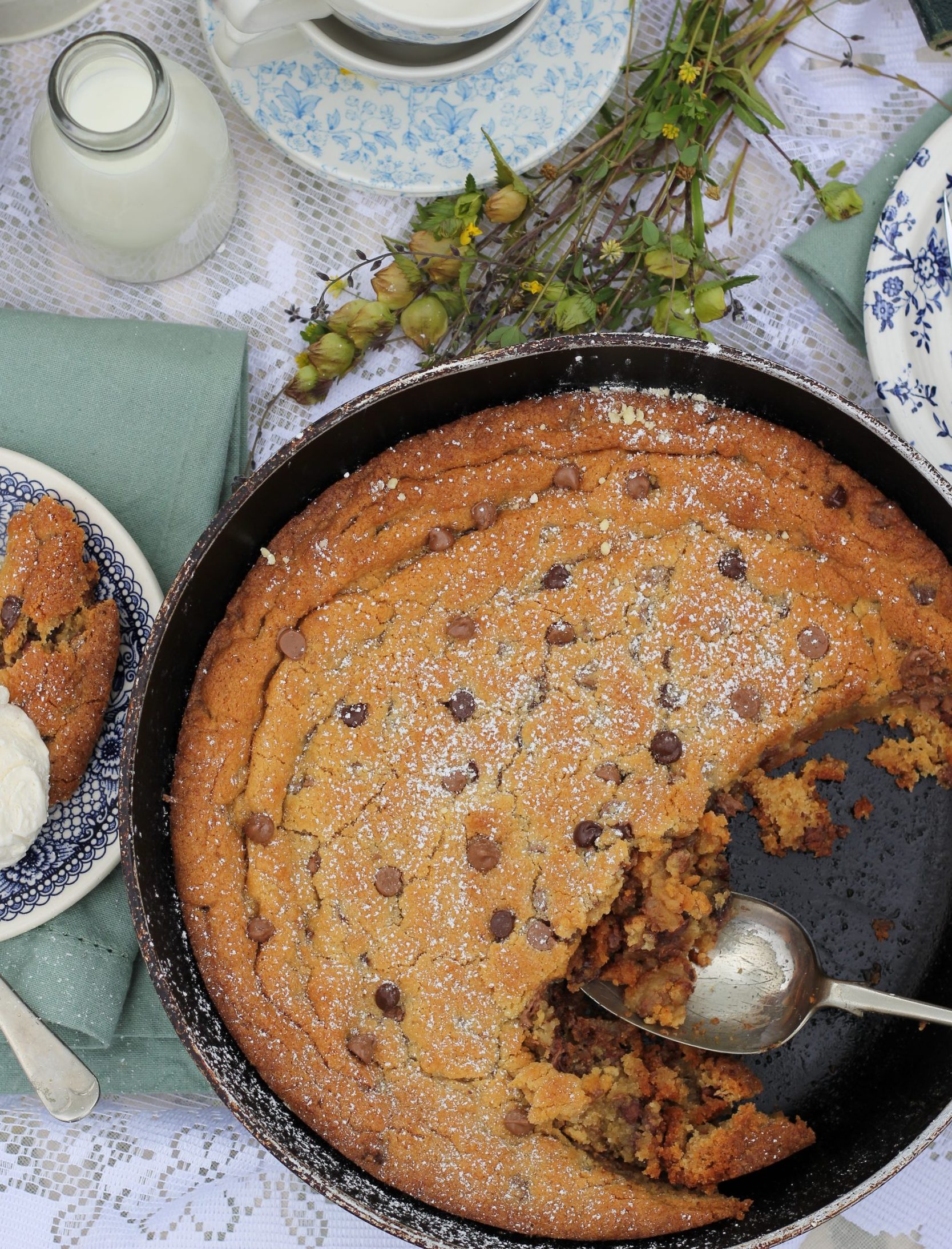 Giant Chocolate Chip Cookie