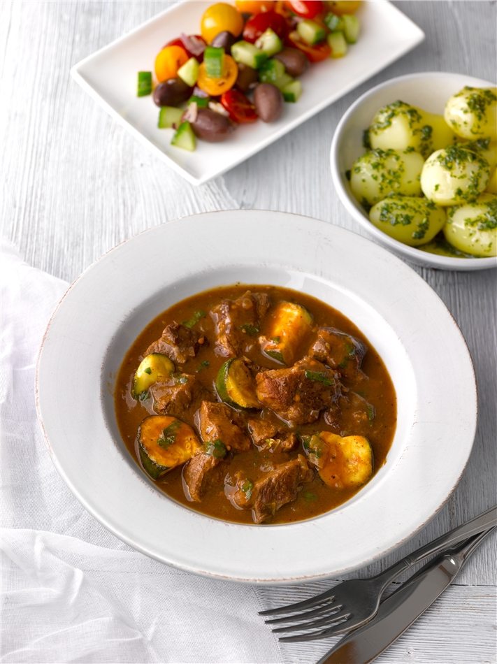 Lamb-Casserole-with-Cinnamon-and-Courgettes