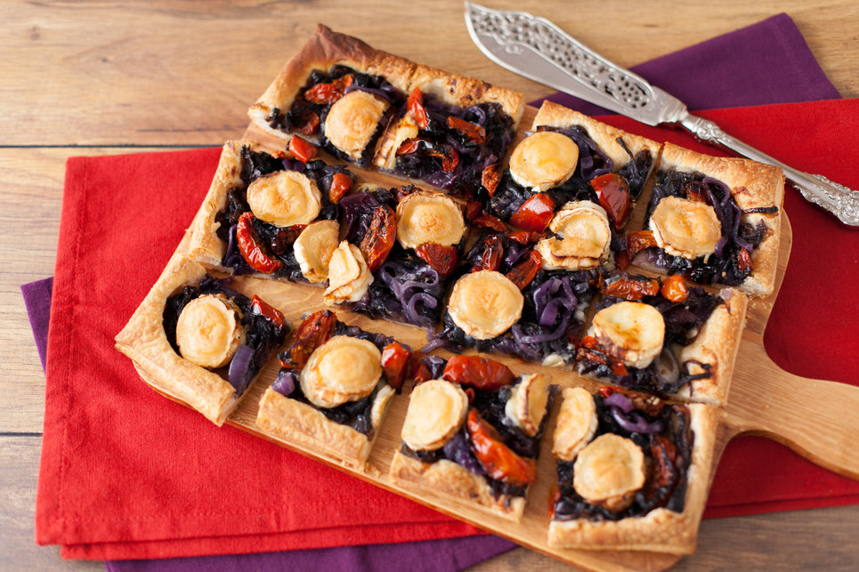 carmalised_onion_tomato_goats_cheese_tart_