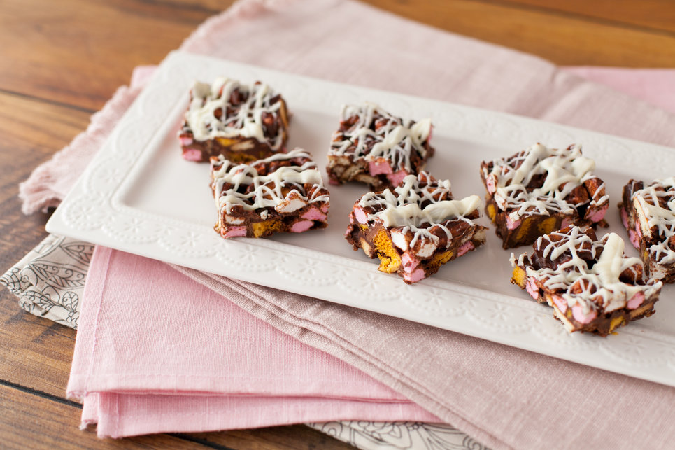 crunchie_marshmallow_bites_rocky_road_recipe_i_love_cooking