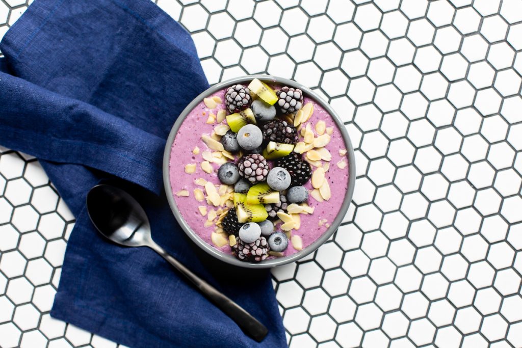 Blackberry & Blueberry Smoothie Bowl, smoothie bowl, smoothie, I Love Cooking Ireland, I love cooking recipes