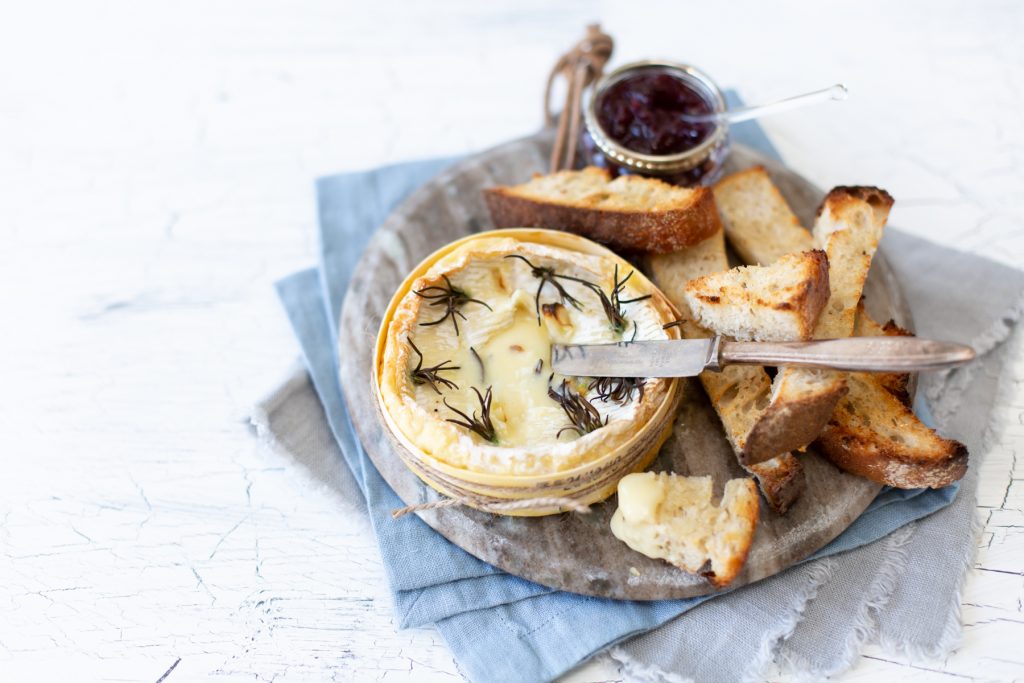 Baked Camembert cheese, how to make baked camembert cheese at home, camembert, Christmas starters