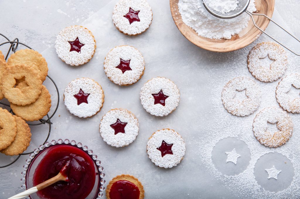 Linzer cookies, Christmas cookies, baking cookies, i love cooking cookies
