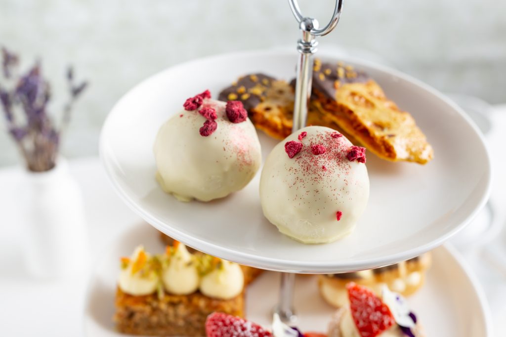 Victoria Sponge Truffles, no bake cake pops, Afternoon Tea with Shane Smith, Shane Smith, I Love Cooking Afternoon Tea
