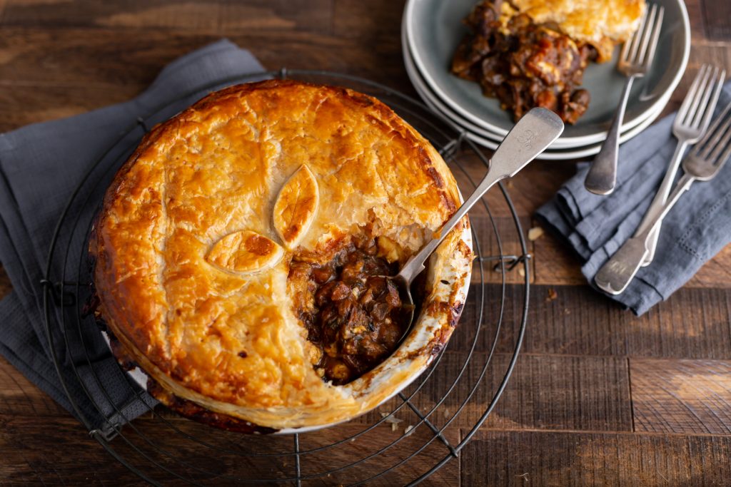 Dubliner Cheese and Mushroom Pie, beef pie recipe, cheddar and mushroom recipe, I Love Cooking, pie