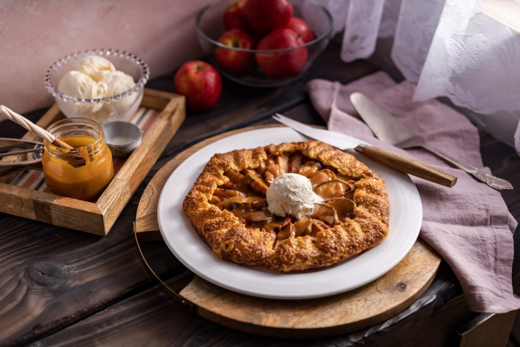 Salted Caramel Apple Galette, Apple Galette, how to make an apple galette