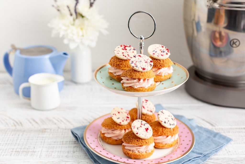 Raspberry Cheesecake Puffs