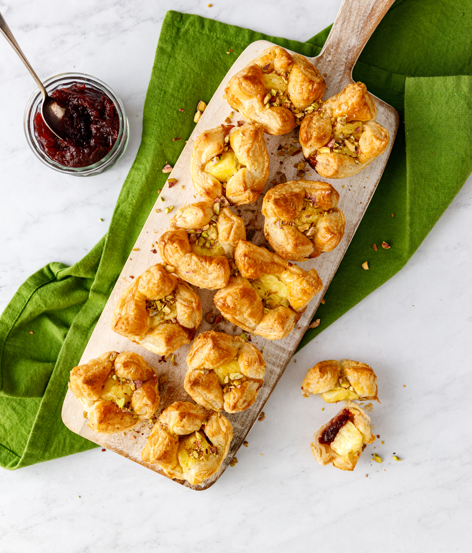 Cranberry Brie Bites