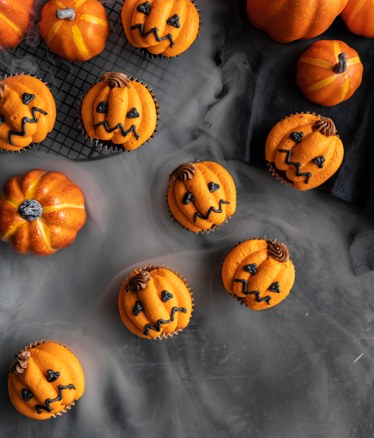 Halloween Pumpkin Cupcakes, I Love Cooking Pumpkin Cupcakes, Cupcakes