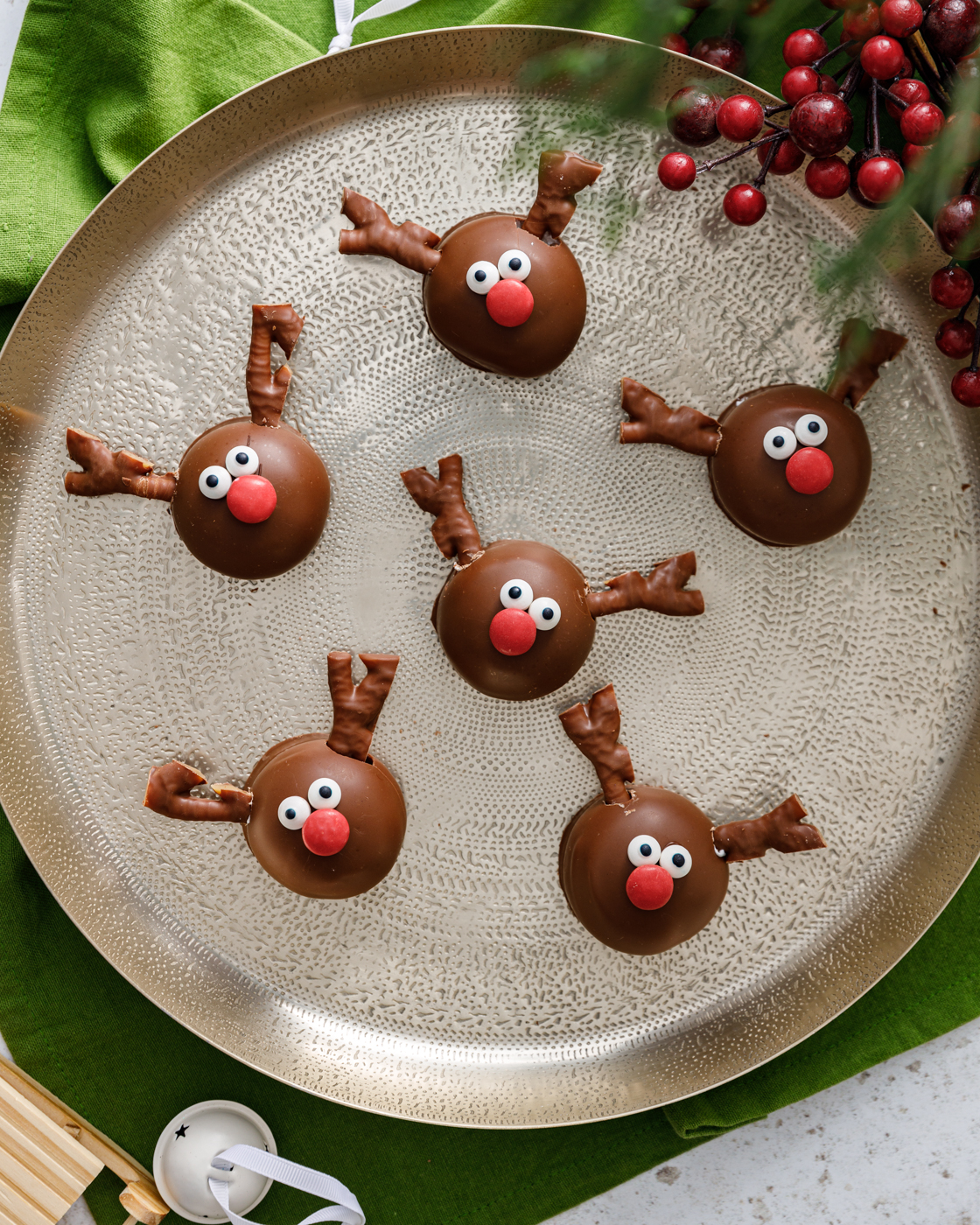 Rudolph Marshmallow Tea Cakes